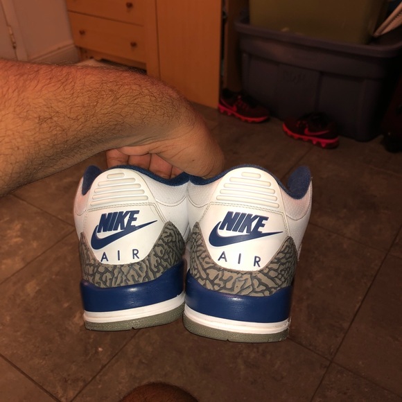 Jordan 3s true blue - Picture 3 of 7